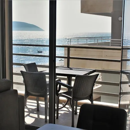 Adriatic Getaway * Vlorë